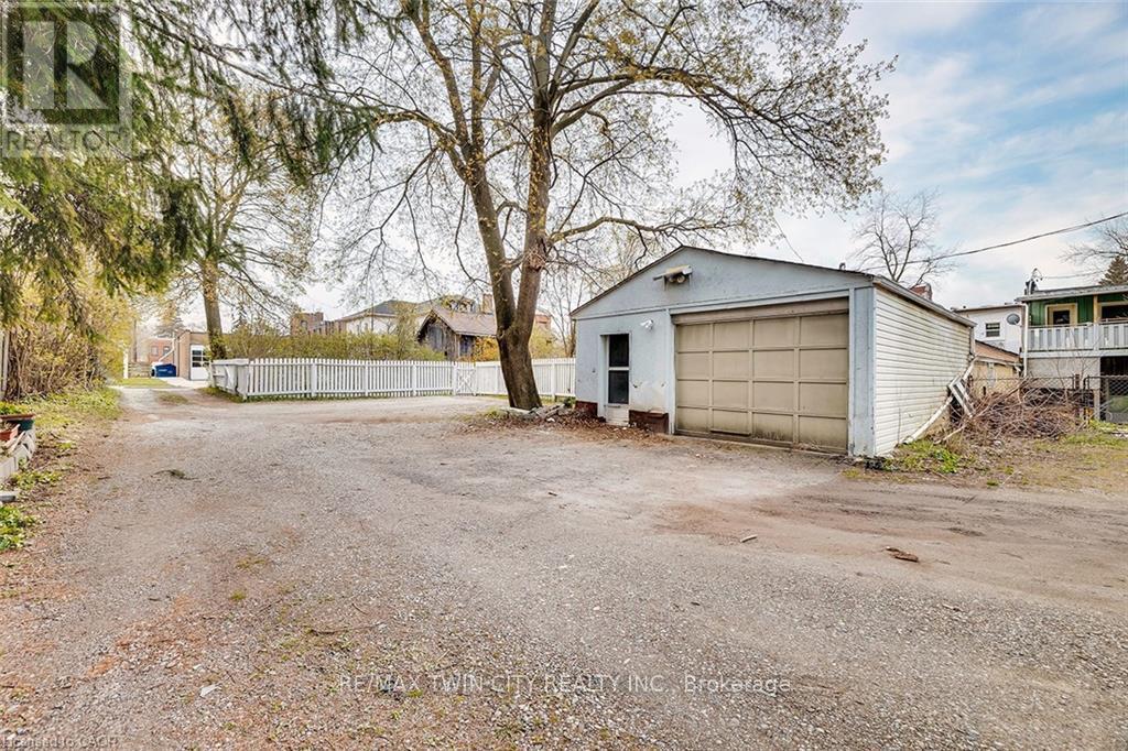 457 King Street E, Cambridge, Ontario  N3H 3N1 - Photo 29 - X12365349