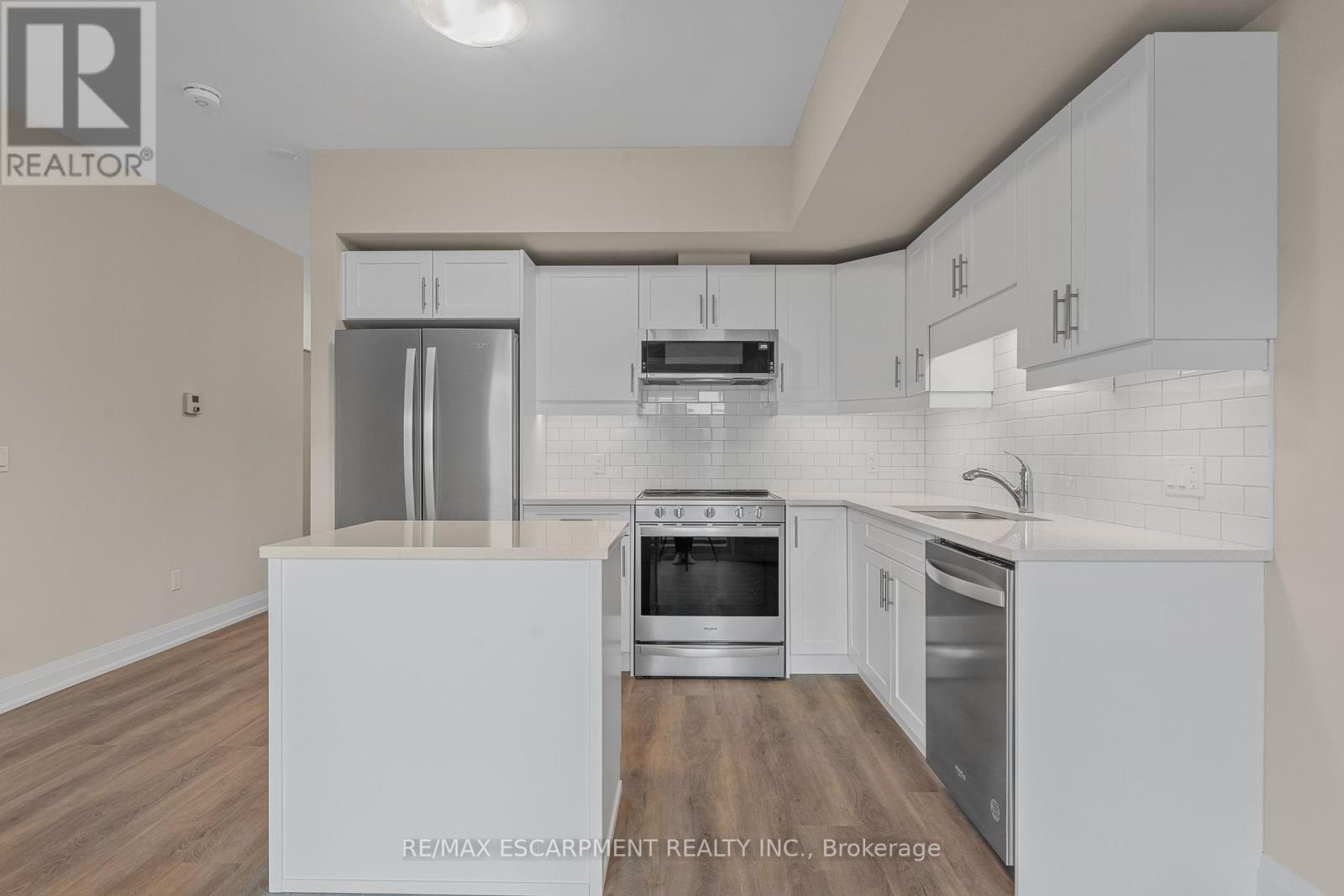 403 - 118 Summersides Boulevard, Pelham, Ontario  L0E 1E1 - Photo 20 - X12365377