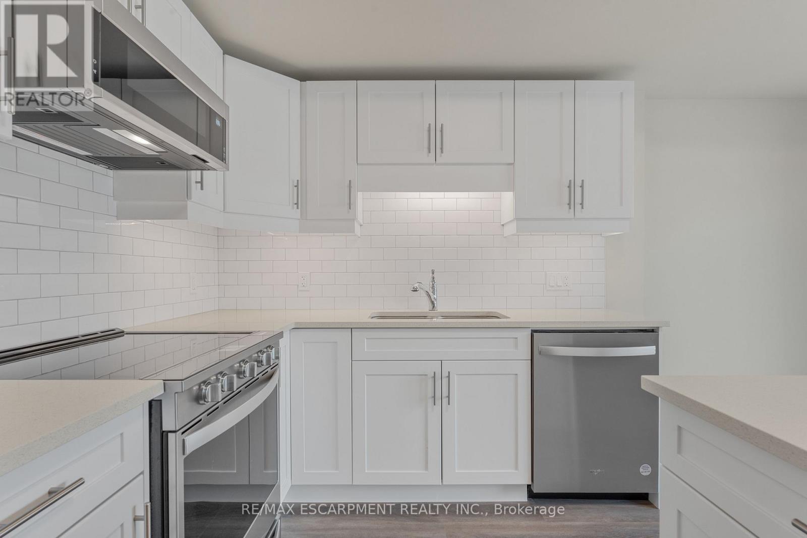 403 - 118 Summersides Boulevard, Pelham, Ontario  L0E 1E1 - Photo 21 - X12365377