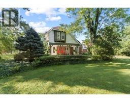 438 COUNTY RD 8, Gosfield North, Ontario