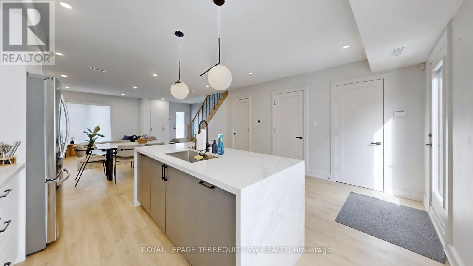 Coach House - 144 Dovercourt Road, Toronto, Ontario  M6J 3C4 - Photo 14 - C12365414