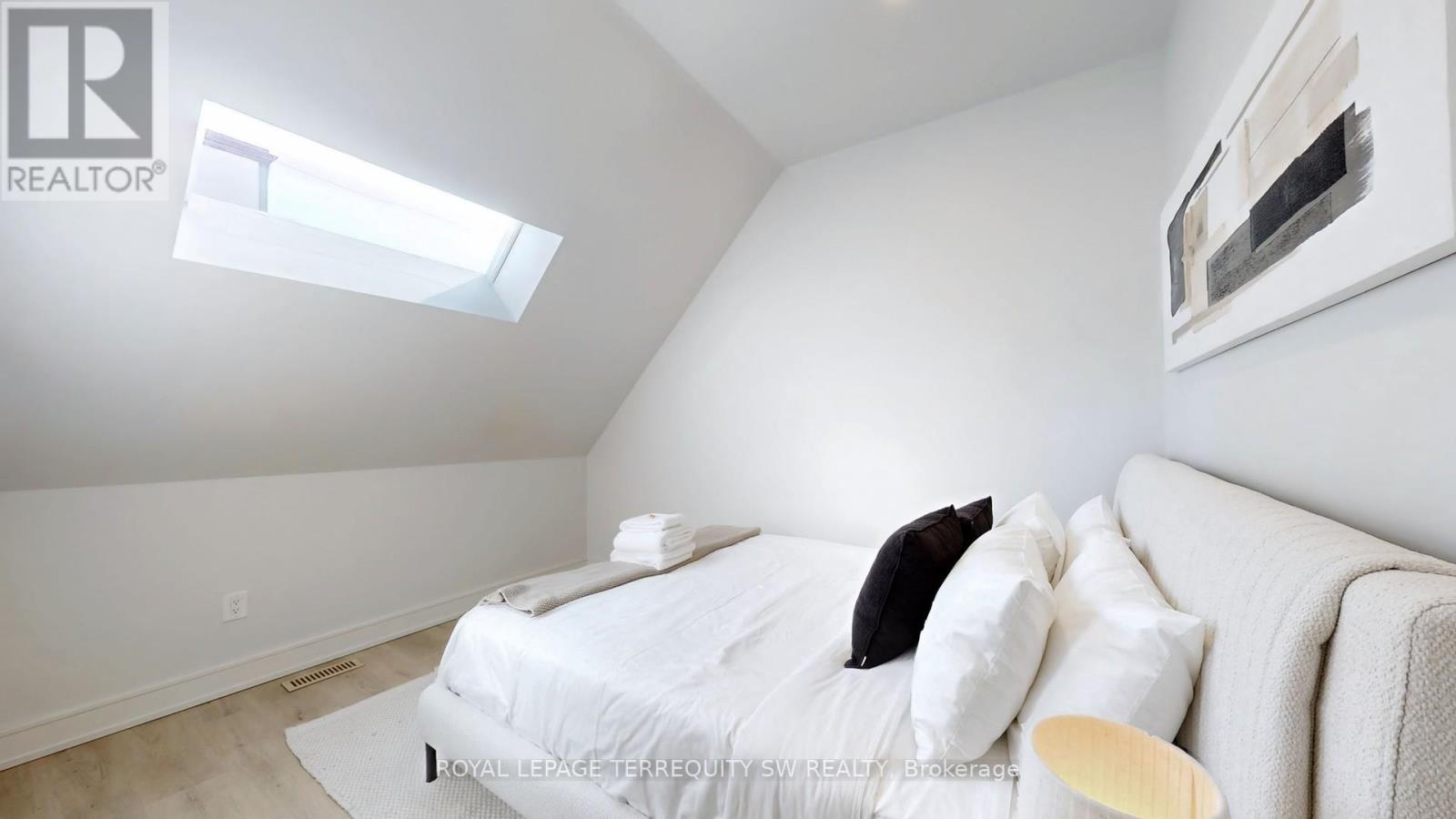 Coach House - 144 Dovercourt Road, Toronto, Ontario  M6J 3C4 - Photo 26 - C12365414