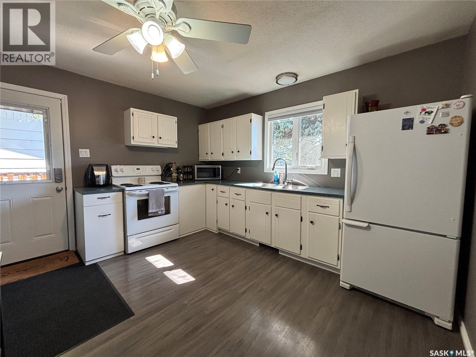 213 Griffin Street, Maple Creek, Saskatchewan  S0N 1N0 - Photo 20 - SK016679