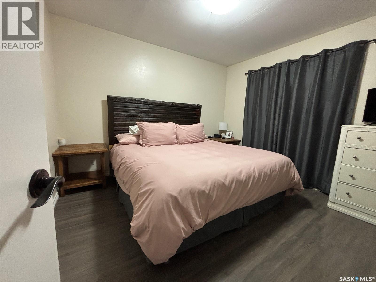 213 Griffin Street, Maple Creek, Saskatchewan  S0N 1N0 - Photo 30 - SK016679