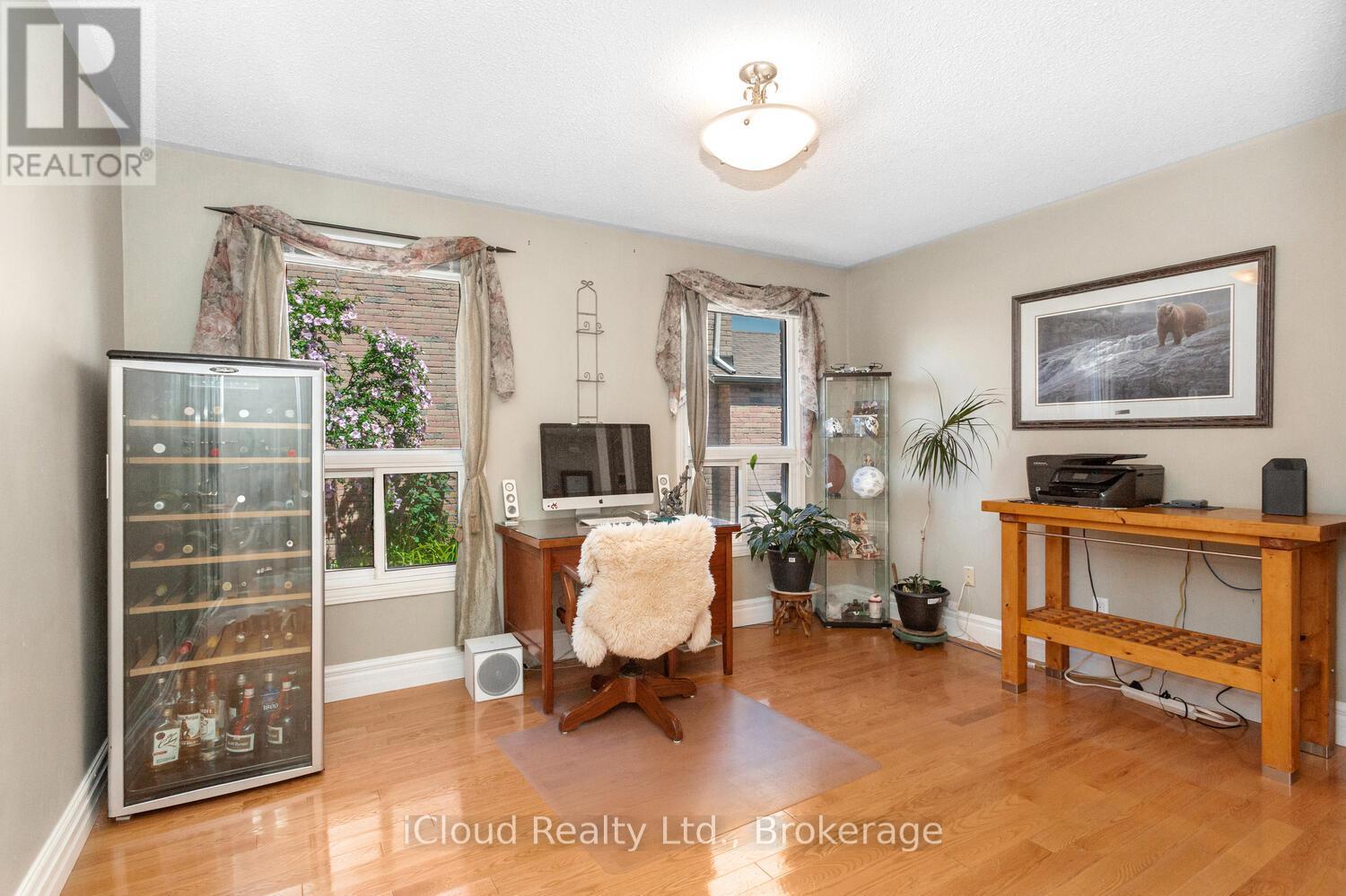 12 Neville Crescent, Brampton, Ontario  L6S 5L1 - Photo 12 - W12365390
