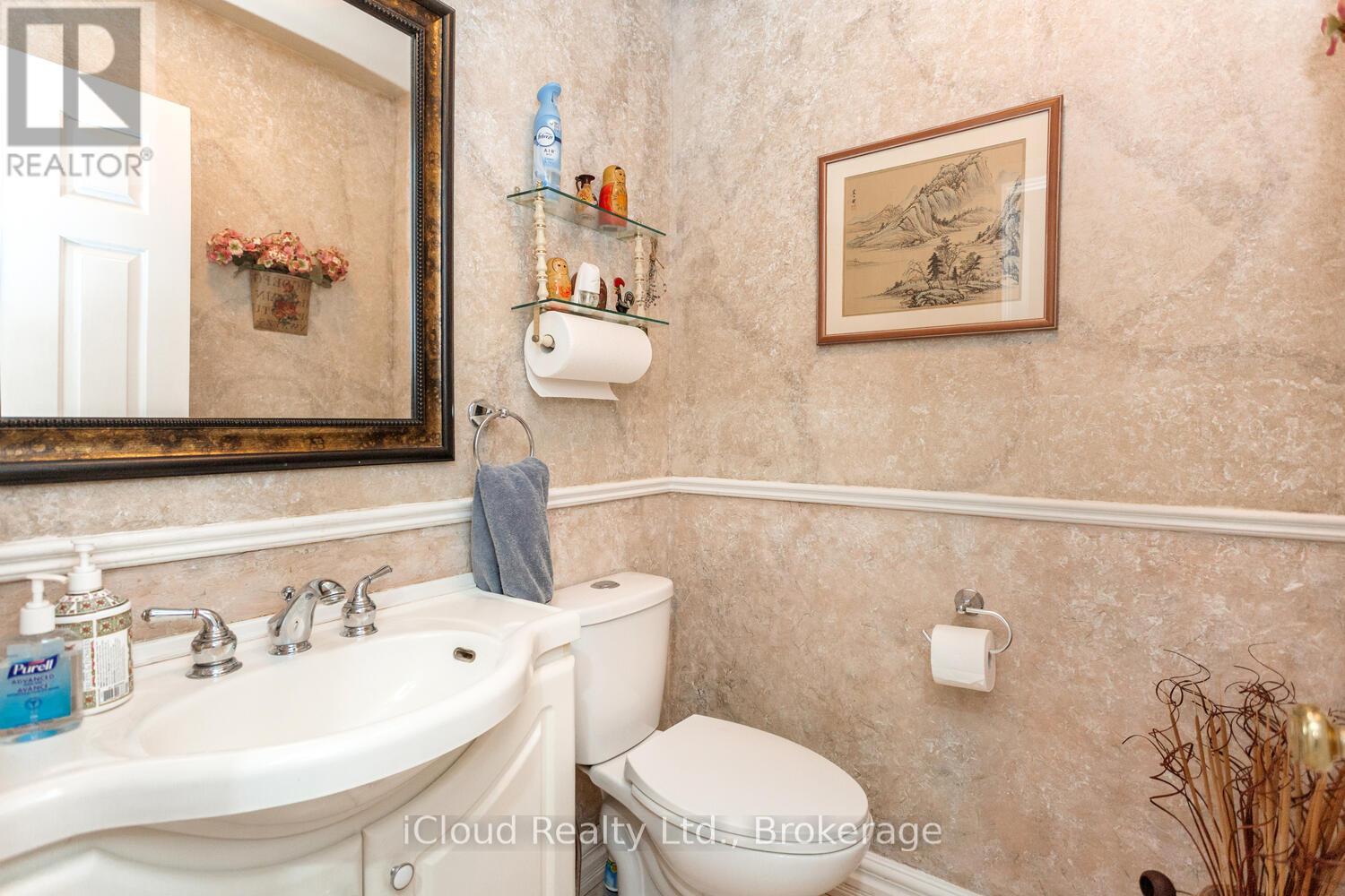 12 Neville Crescent, Brampton, Ontario  L6S 5L1 - Photo 18 - W12365390