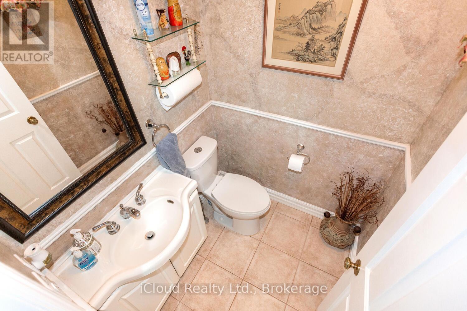 12 Neville Crescent, Brampton, Ontario  L6S 5L1 - Photo 19 - W12365390