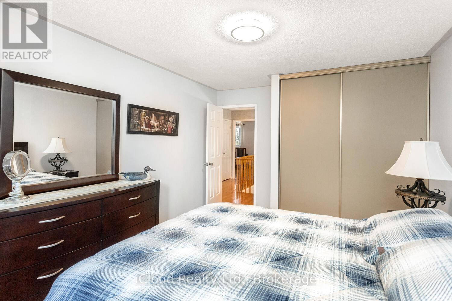 12 Neville Crescent, Brampton, Ontario  L6S 5L1 - Photo 35 - W12365390