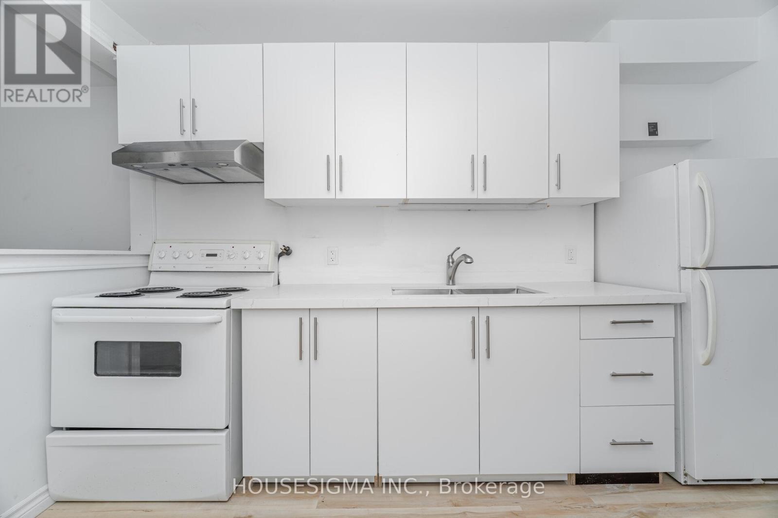 7 Doncaster Boulevard, St. Catharines (Fairview), Ontario  L2N 1Y3 - Photo 12 - X12365454