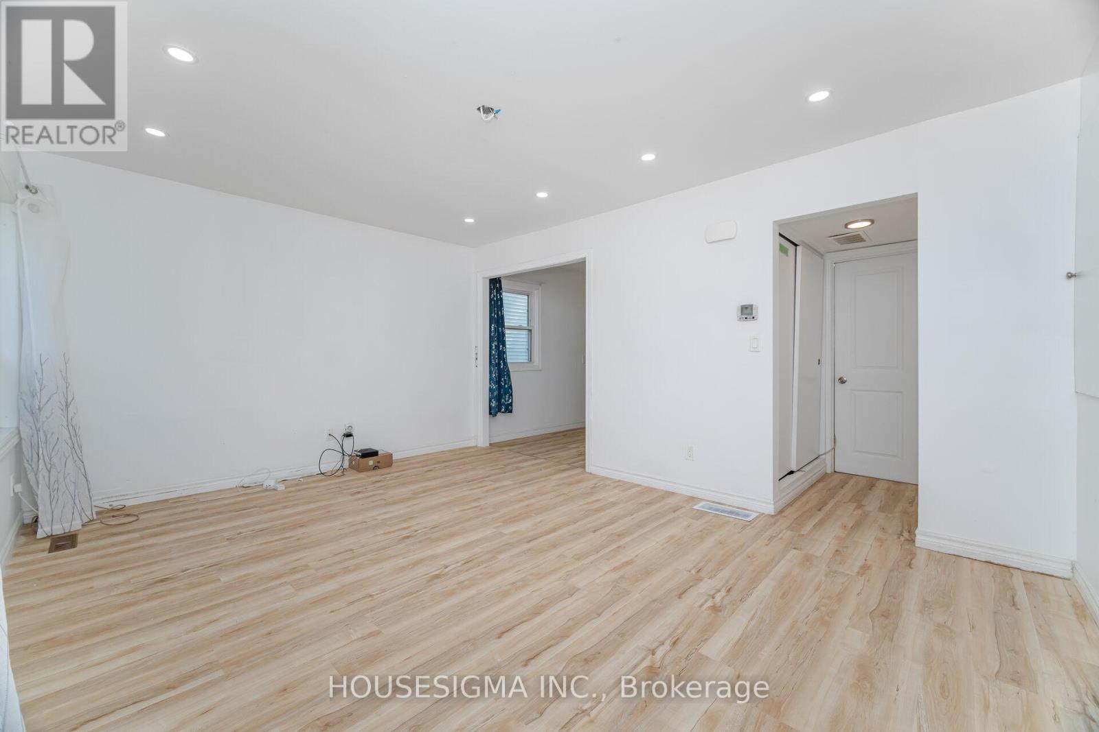 7 Doncaster Boulevard, St. Catharines (Fairview), Ontario  L2N 1Y3 - Photo 7 - X12365454