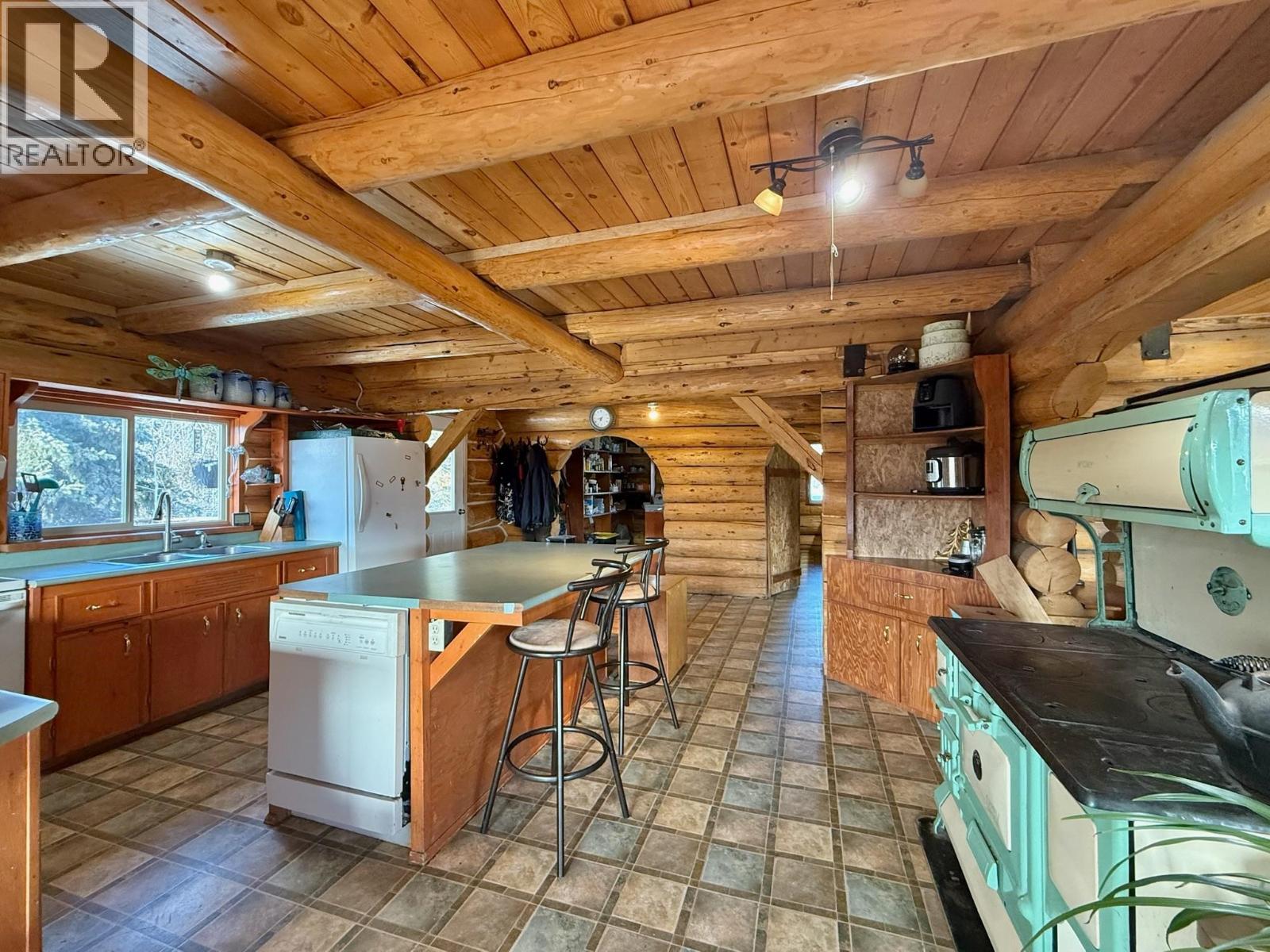151 Chignell Road, Chilcotin, British Columbia  V0L 1V0 - Photo 9 - R2971936