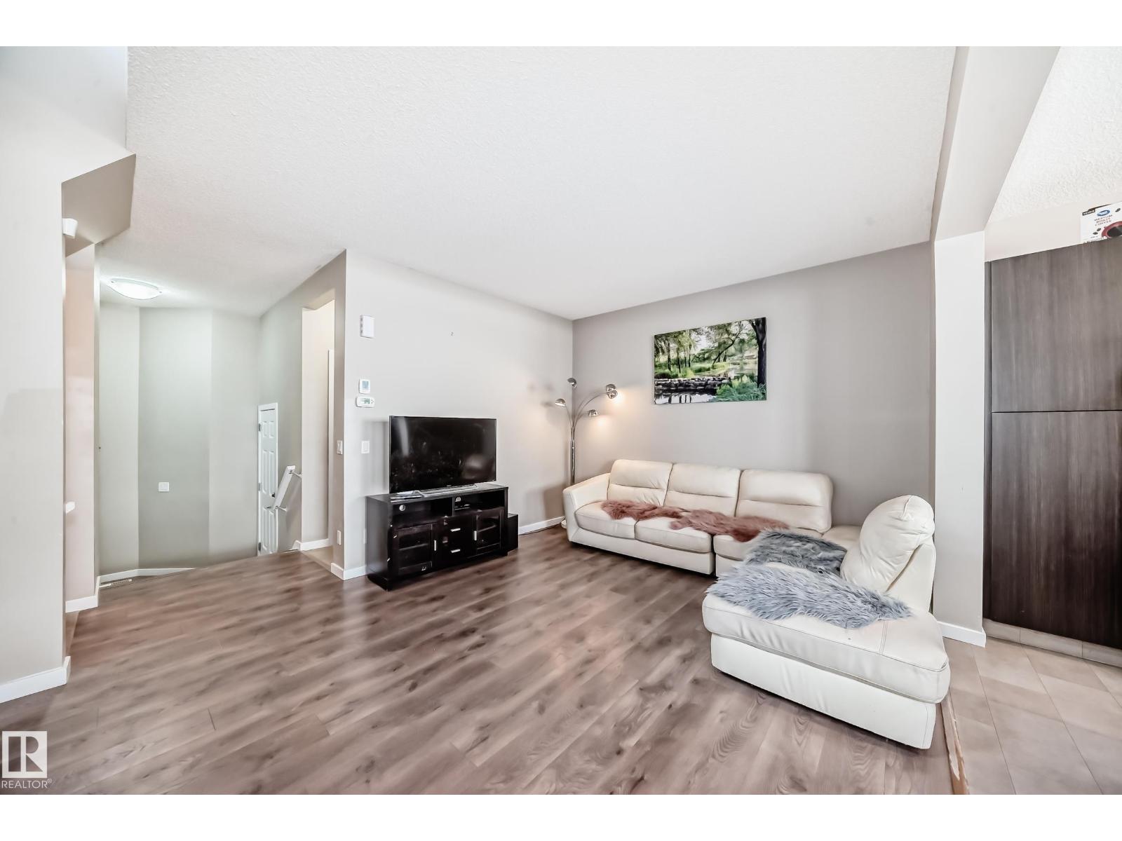 1247 Mcconachie Bv Nw Nw, Edmonton, Alberta  T5Y 3T3 - Photo 11 - E4454777