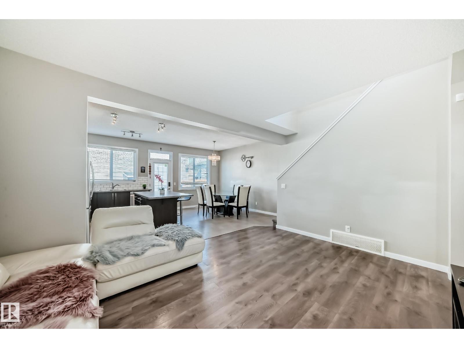 1247 Mcconachie Bv Nw Nw, Edmonton, Alberta  T5Y 3T3 - Photo 13 - E4454777