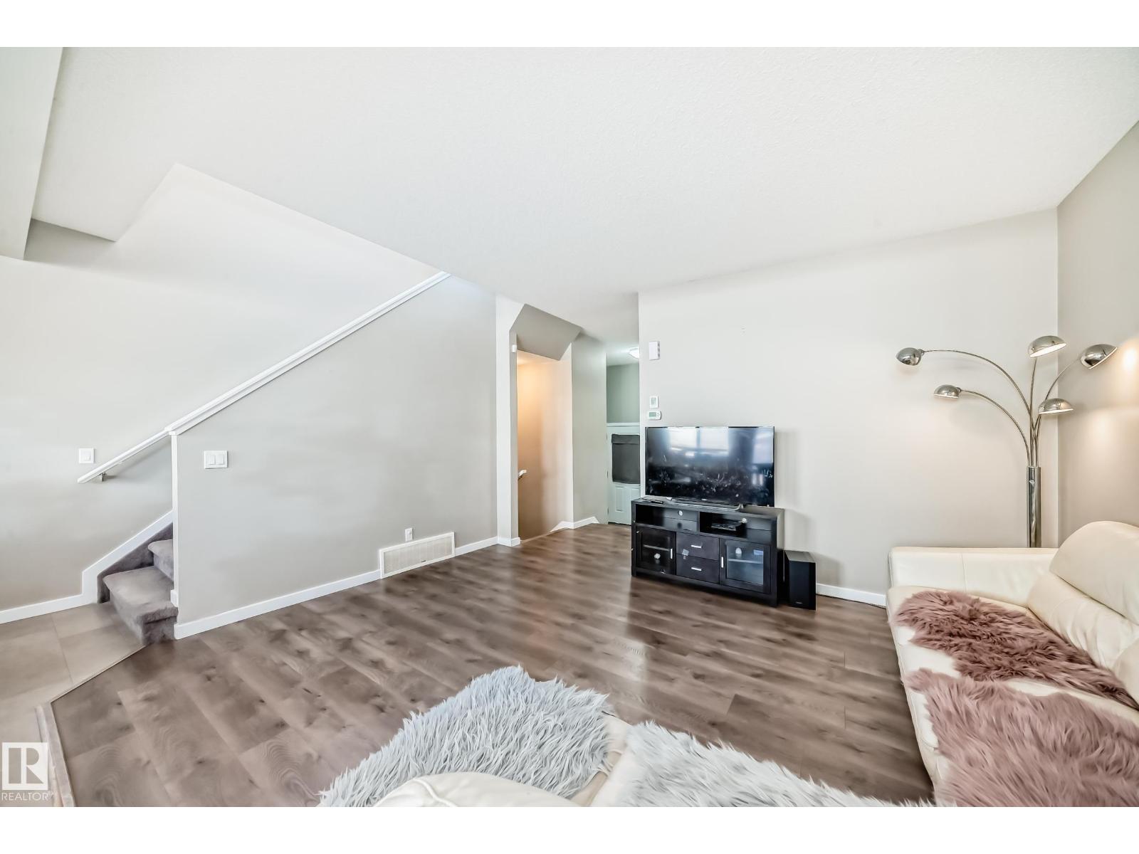 1247 Mcconachie Bv Nw Nw, Edmonton, Alberta  T5Y 3T3 - Photo 12 - E4454777