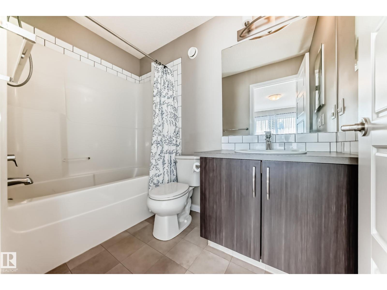 1247 Mcconachie Bv Nw Nw, Edmonton, Alberta  T5Y 3T3 - Photo 24 - E4454777