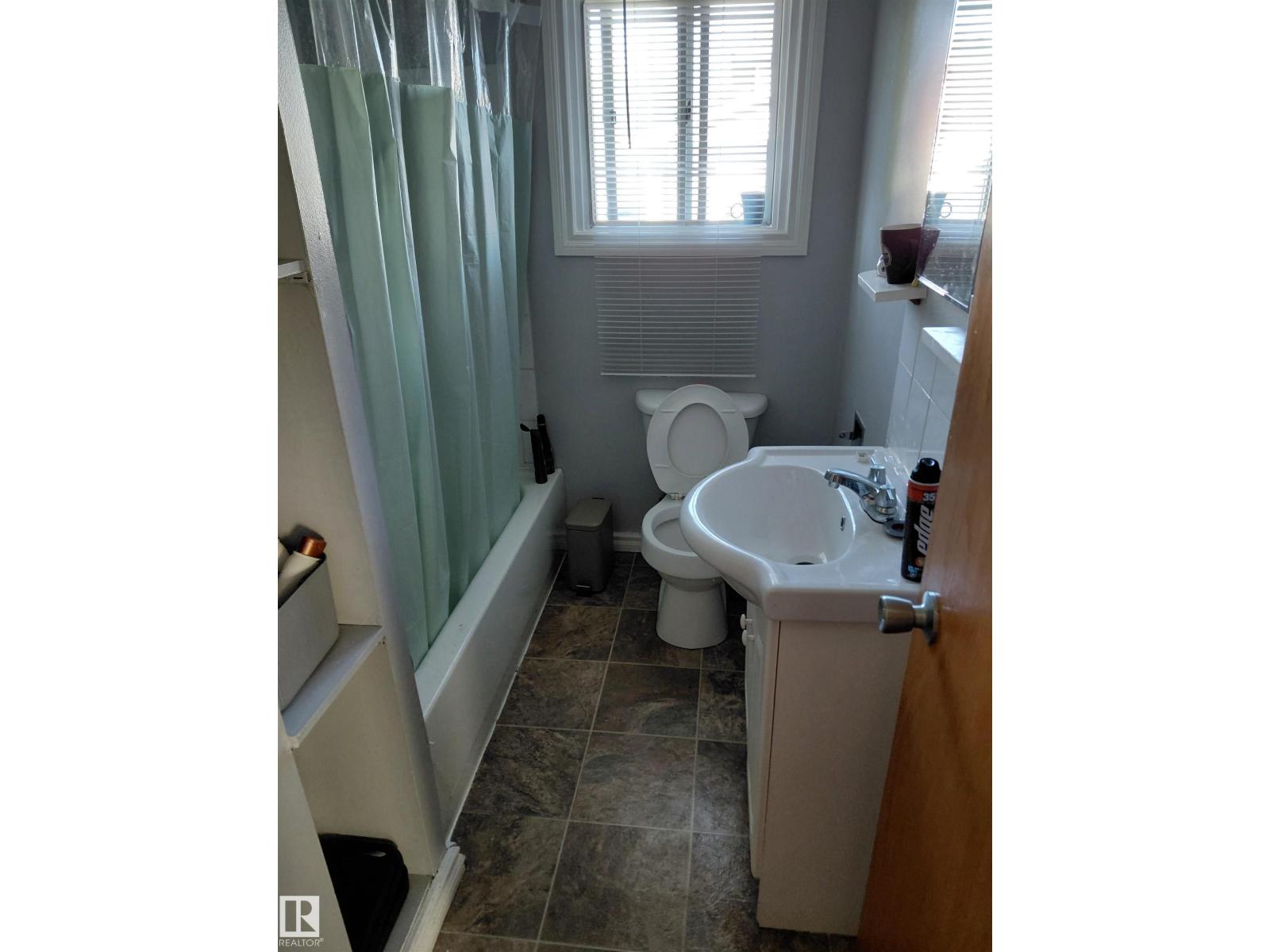 10451 157 St Nw, Edmonton, Alberta  T5P 2V1 - Photo 5 - E4454780