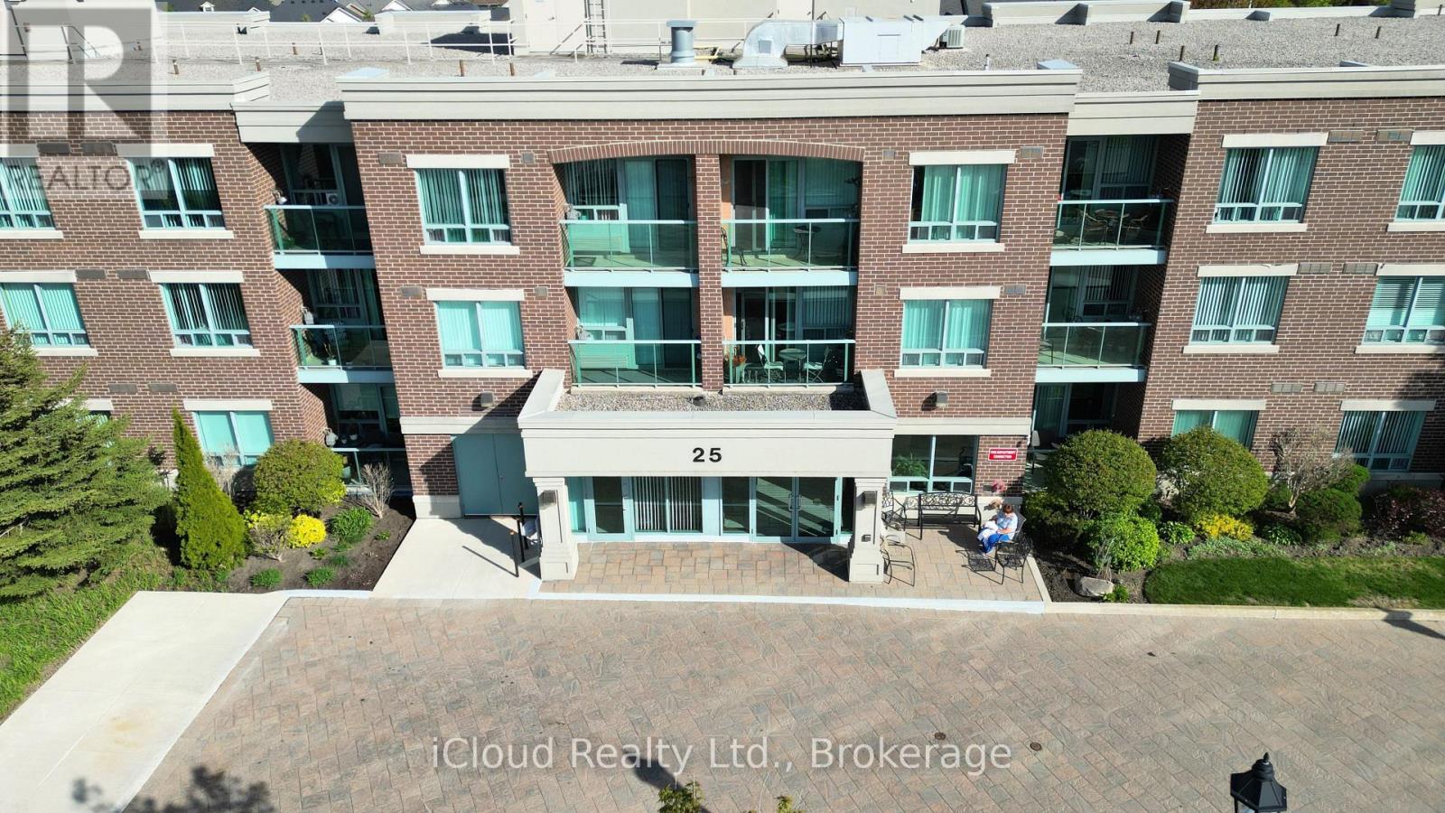 207 - 25 Via Rosedale Way, Brampton, Ontario  L6R 3J8 - Photo 11 - W12365198