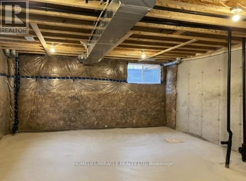 206 Sedgewood Street, Kitchener, Ontario N2P 0J5 - Photo 5 - X12365480