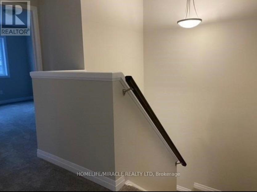 206 Sedgewood Street, Kitchener, Ontario N2P 0J5 - Photo 8 - X12365480