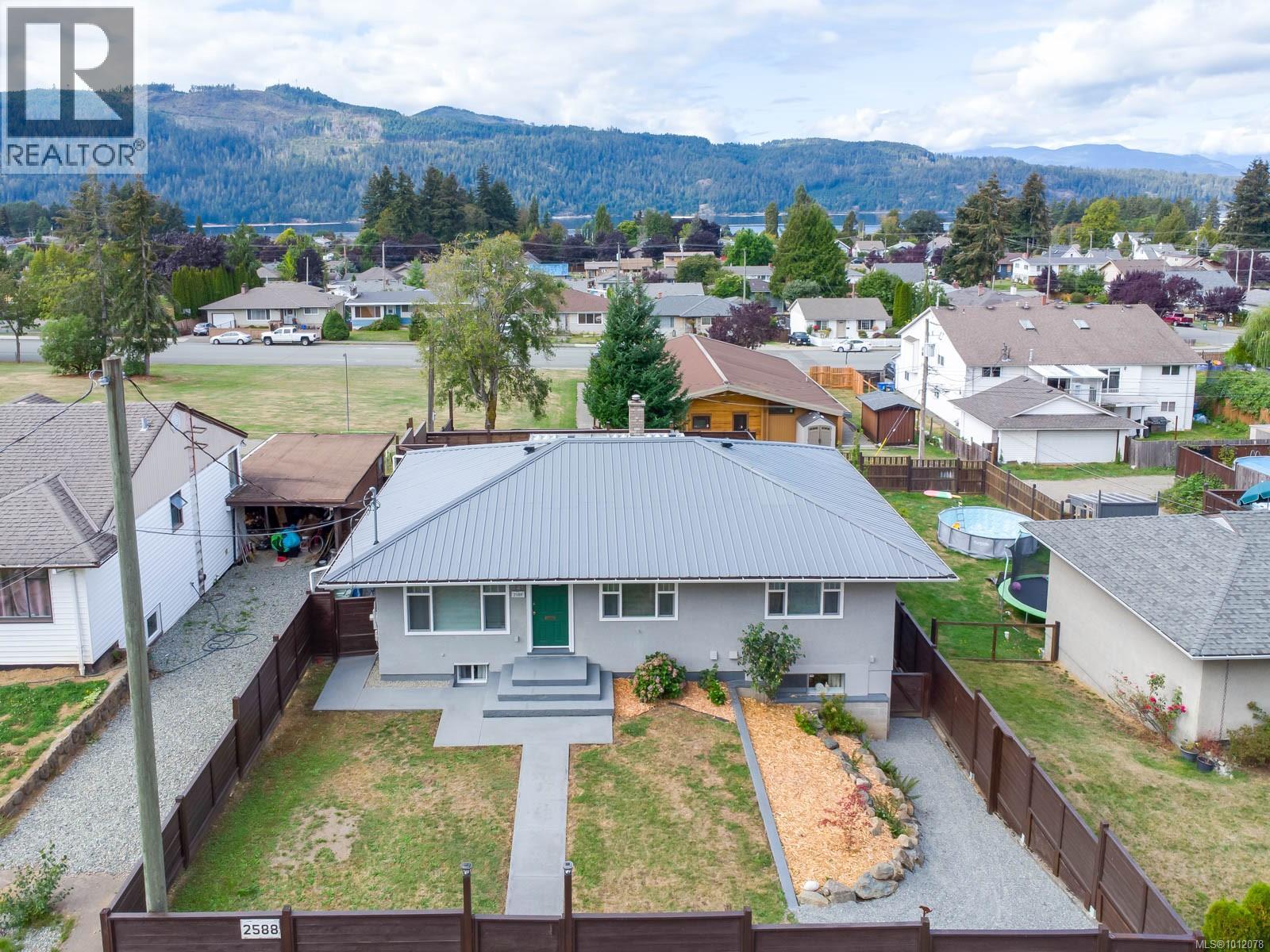 2588 11th Ave, Port Alberni, British Columbia