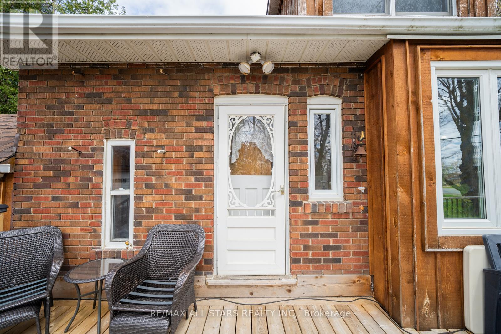 12066 48 Highway, Whitchurch-Stouffville, Ontario  L4A 7X5 - Photo 35 - N12365528