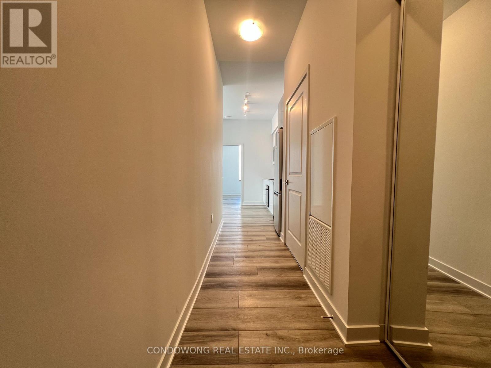 2001 - 2920 Highway 7 Road, Vaughan, Ontario L4K 0P4 - Photo 2 - N12365549