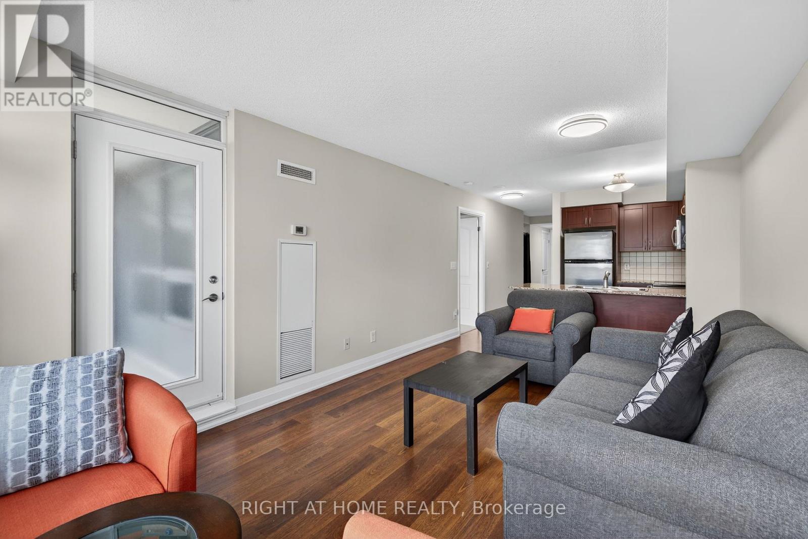 803 - 20 North Park Road, Vaughan, Ontario  L4J 0G7 - Photo 10 - N12365559