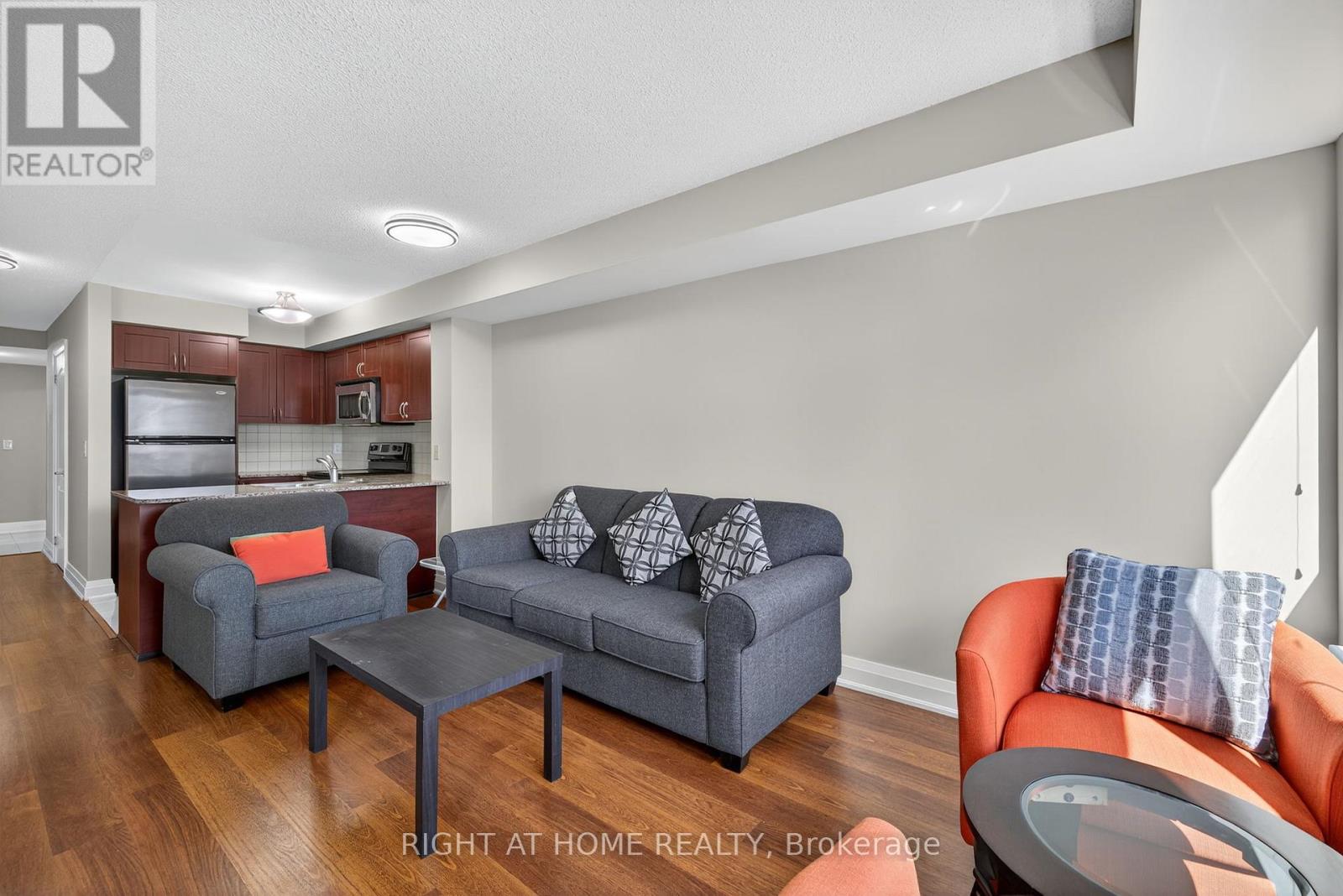 803 - 20 North Park Road, Vaughan, Ontario  L4J 0G7 - Photo 14 - N12365559