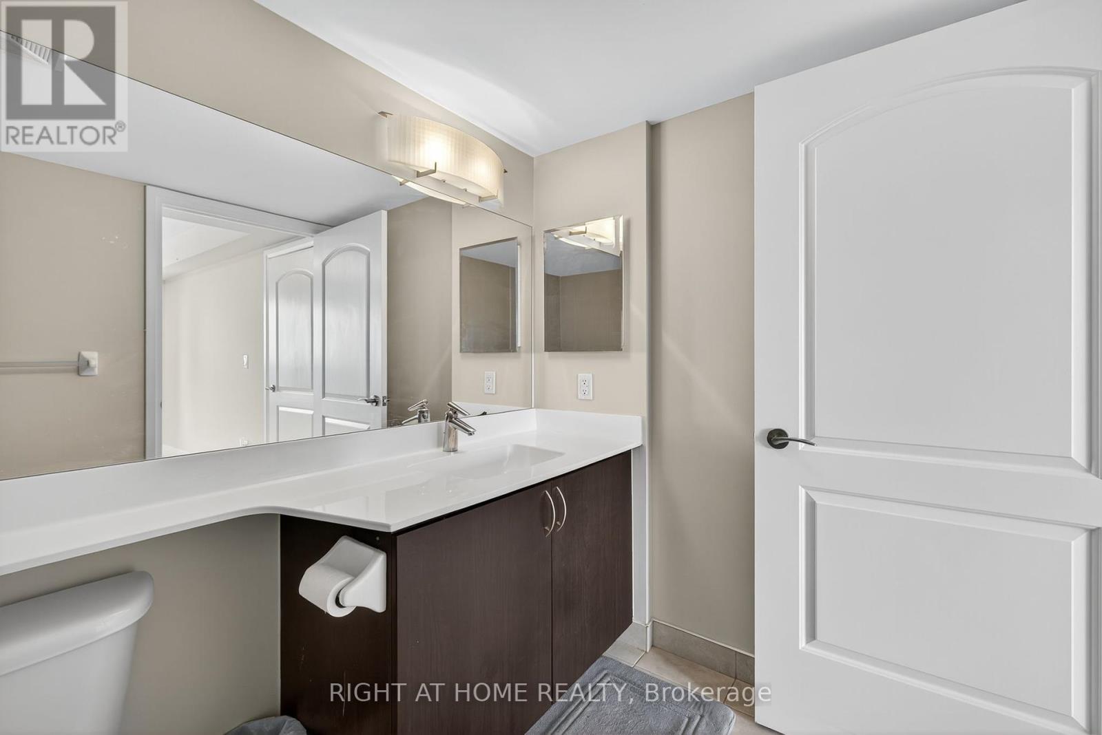 803 - 20 North Park Road, Vaughan, Ontario  L4J 0G7 - Photo 19 - N12365559