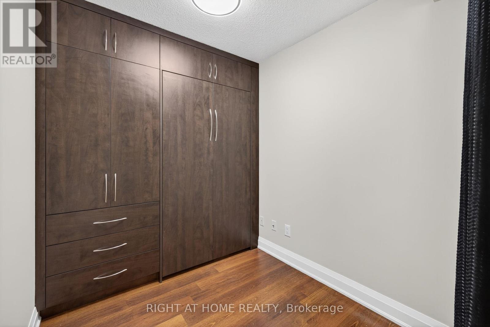 803 - 20 North Park Road, Vaughan, Ontario  L4J 0G7 - Photo 23 - N12365559