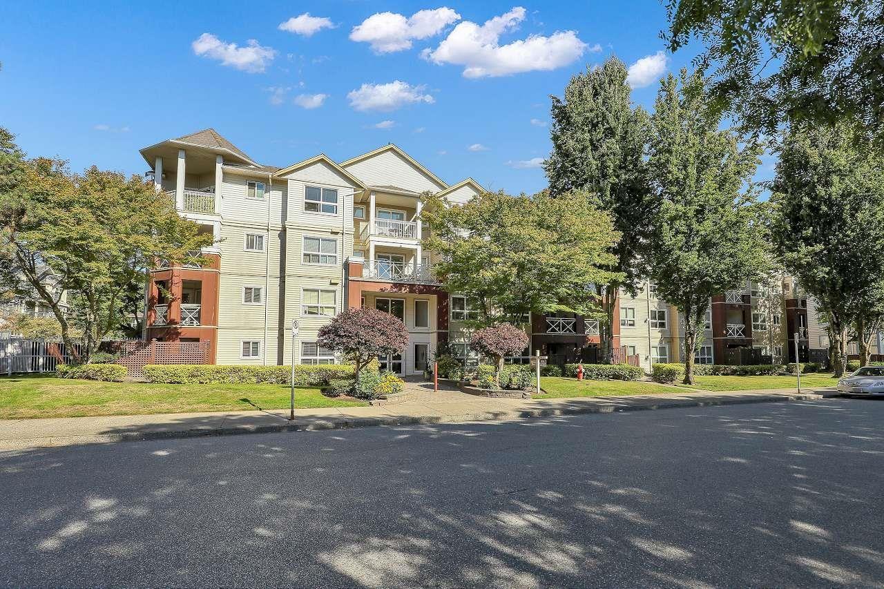 233 8068 120A STREET, Surrey, British Columbia