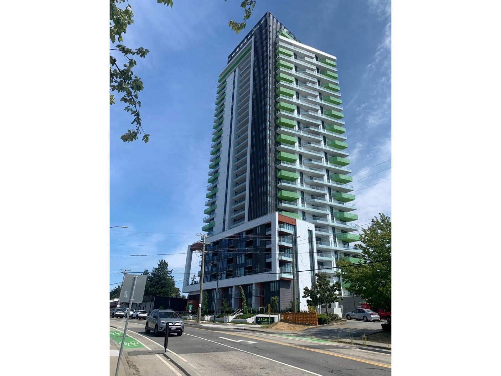 1806 10428 Whalley Boulevard, Surrey, British Columbia  V3T 0W2 - Photo 1 - R3032720