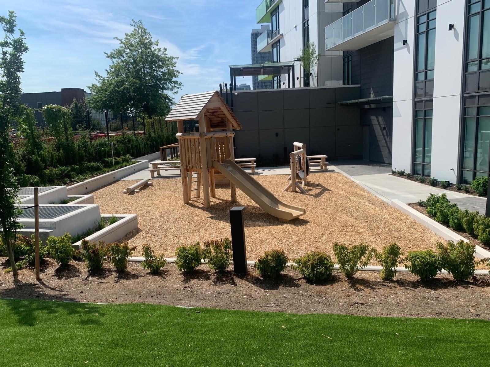 1806 10428 Whalley Boulevard, Surrey, British Columbia  V3T 0W2 - Photo 23 - R3032720