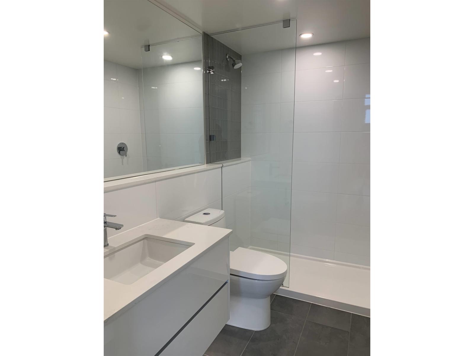1806 10428 Whalley Boulevard, Surrey, British Columbia  V3T 0W2 - Photo 12 - R3032720