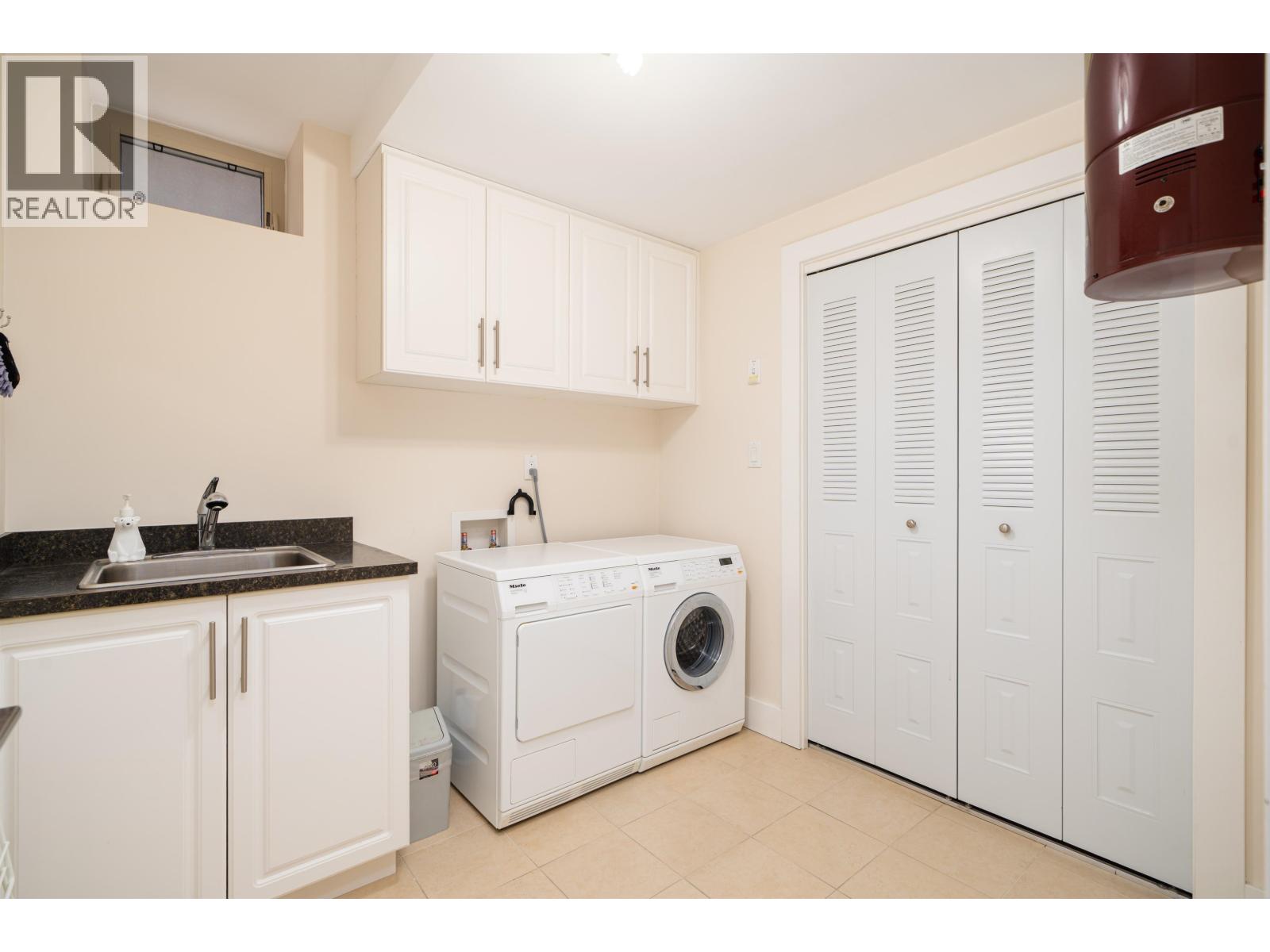 1683 W 64th Avenue, Vancouver, British Columbia  V6P 2P2 - Photo 14 - R3005753