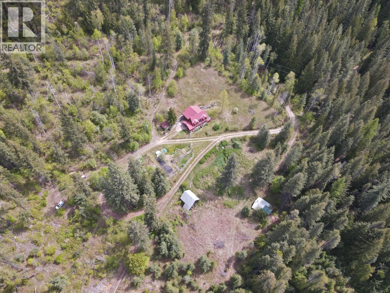 7150/7154 Graham Road, Appledale, British Columbia  V0G 2J0 - Photo 3 - 10360388