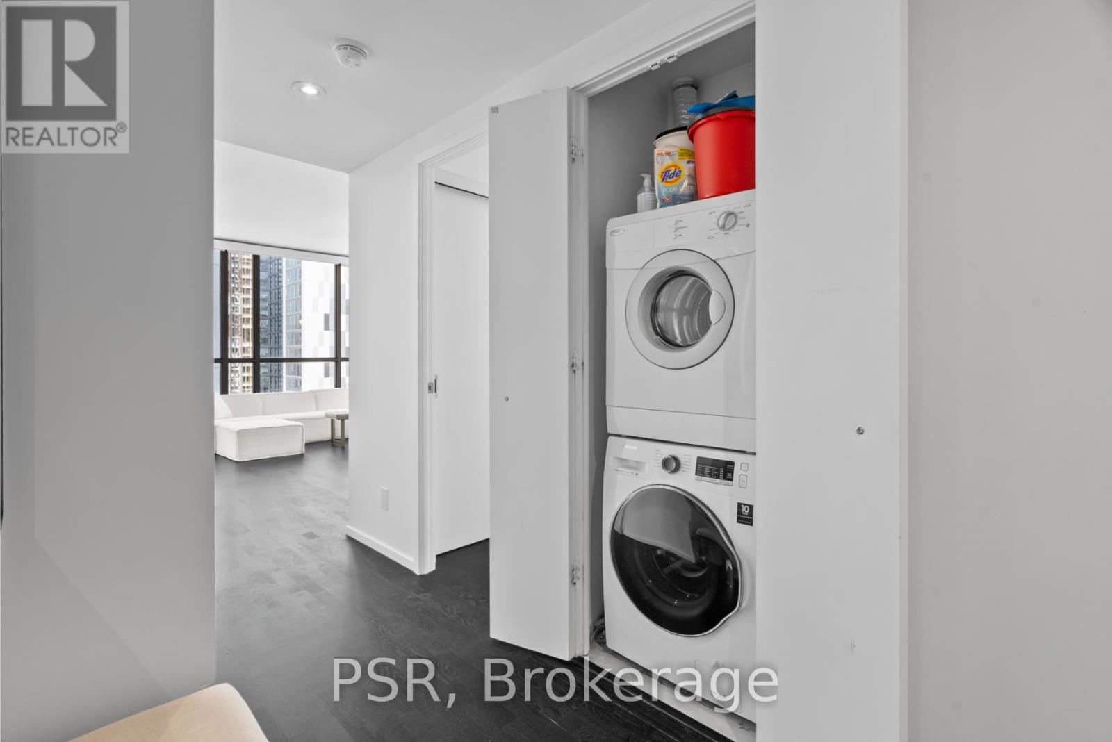 2506 - 8 Charlotte Street, Toronto, Ontario  M5V 0K4 - Photo 17 - C12365574