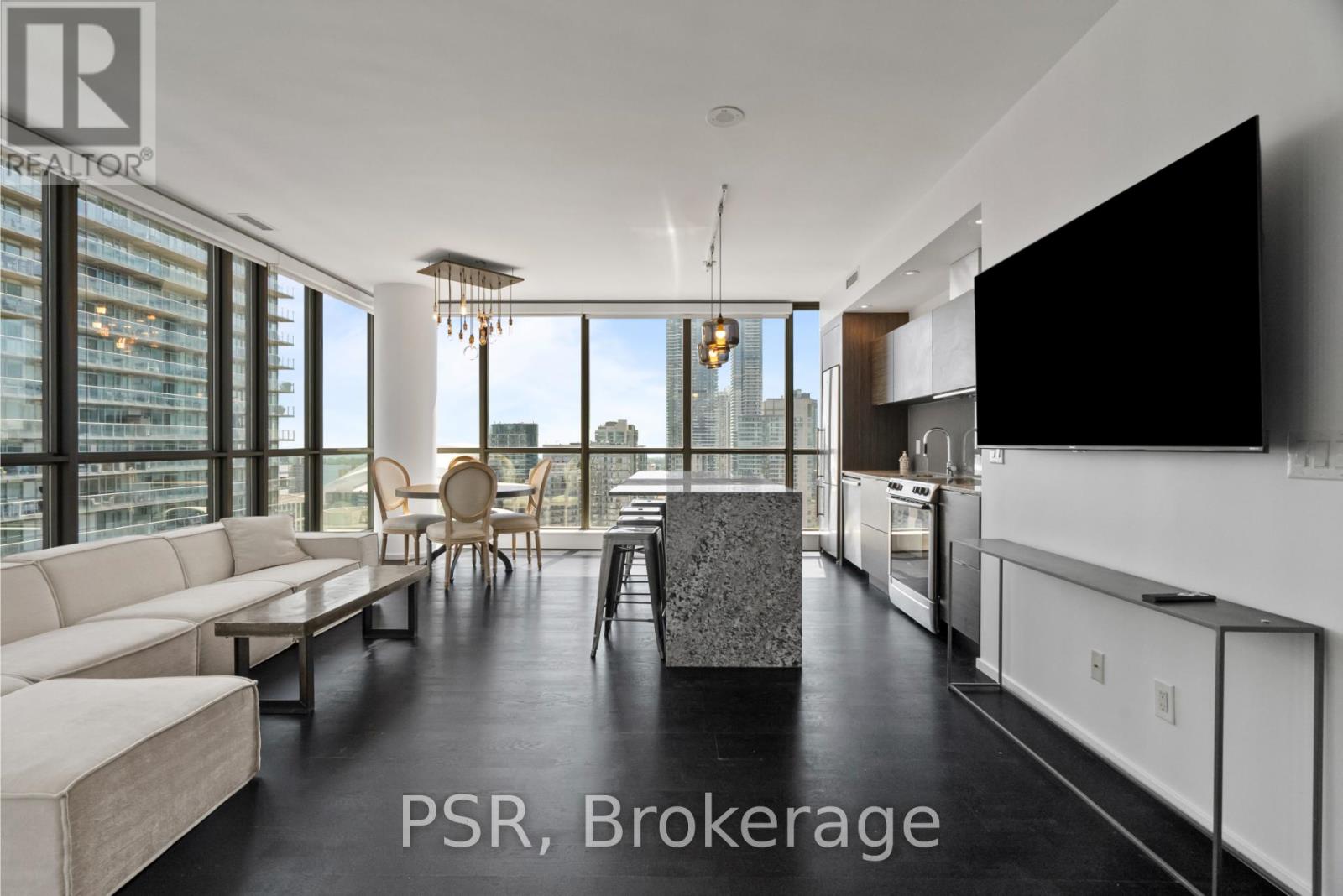 2506 - 8 Charlotte Street, Toronto, Ontario  M5V 0K4 - Photo 2 - C12365574
