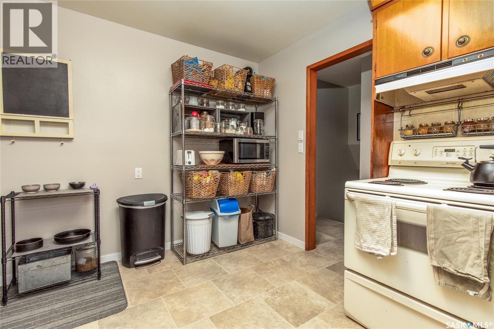1301 Queen Crescent, Moose Jaw, Saskatchewan  S6H 3G5 - Photo 21 - SK016600