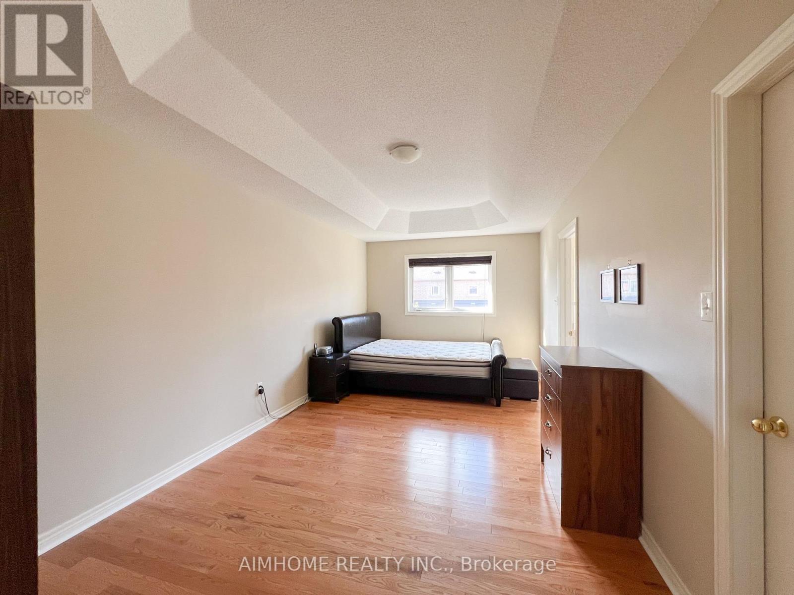 4439 Centretown Way, Mississauga, Ontario  L5R 0C6 - Photo 10 - W12365579