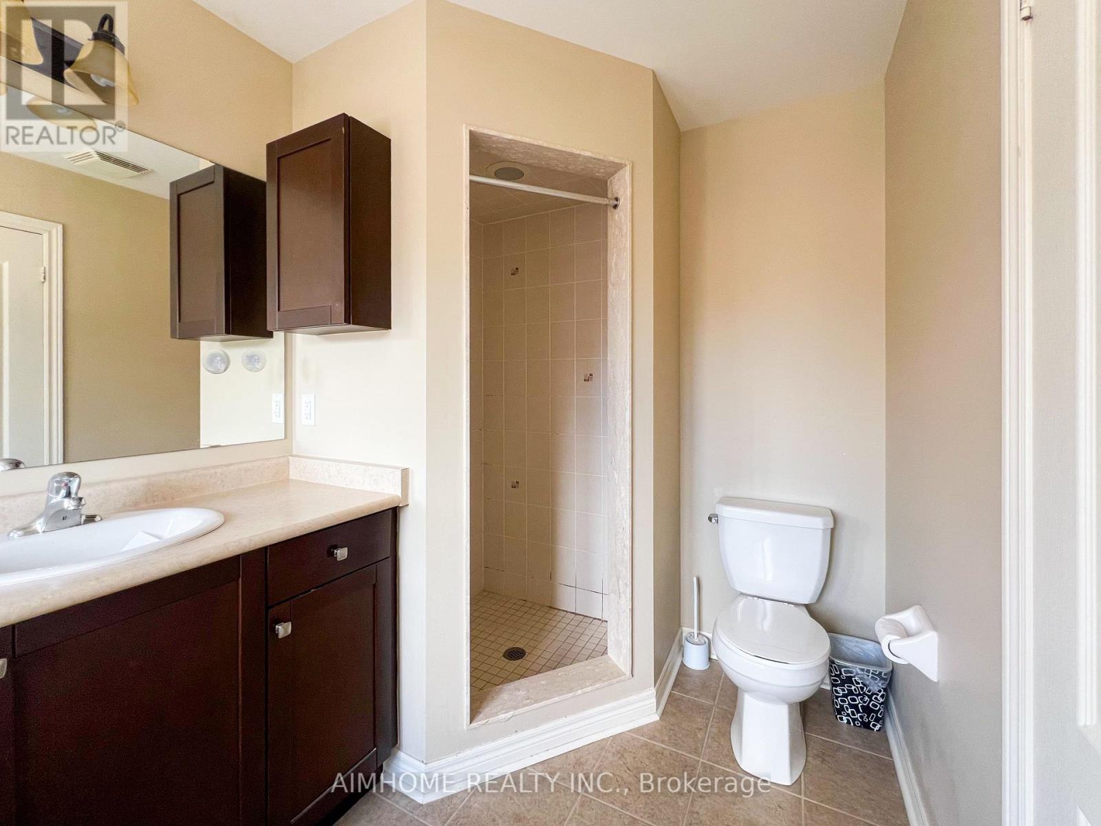 4439 Centretown Way, Mississauga, Ontario  L5R 0C6 - Photo 14 - W12365579