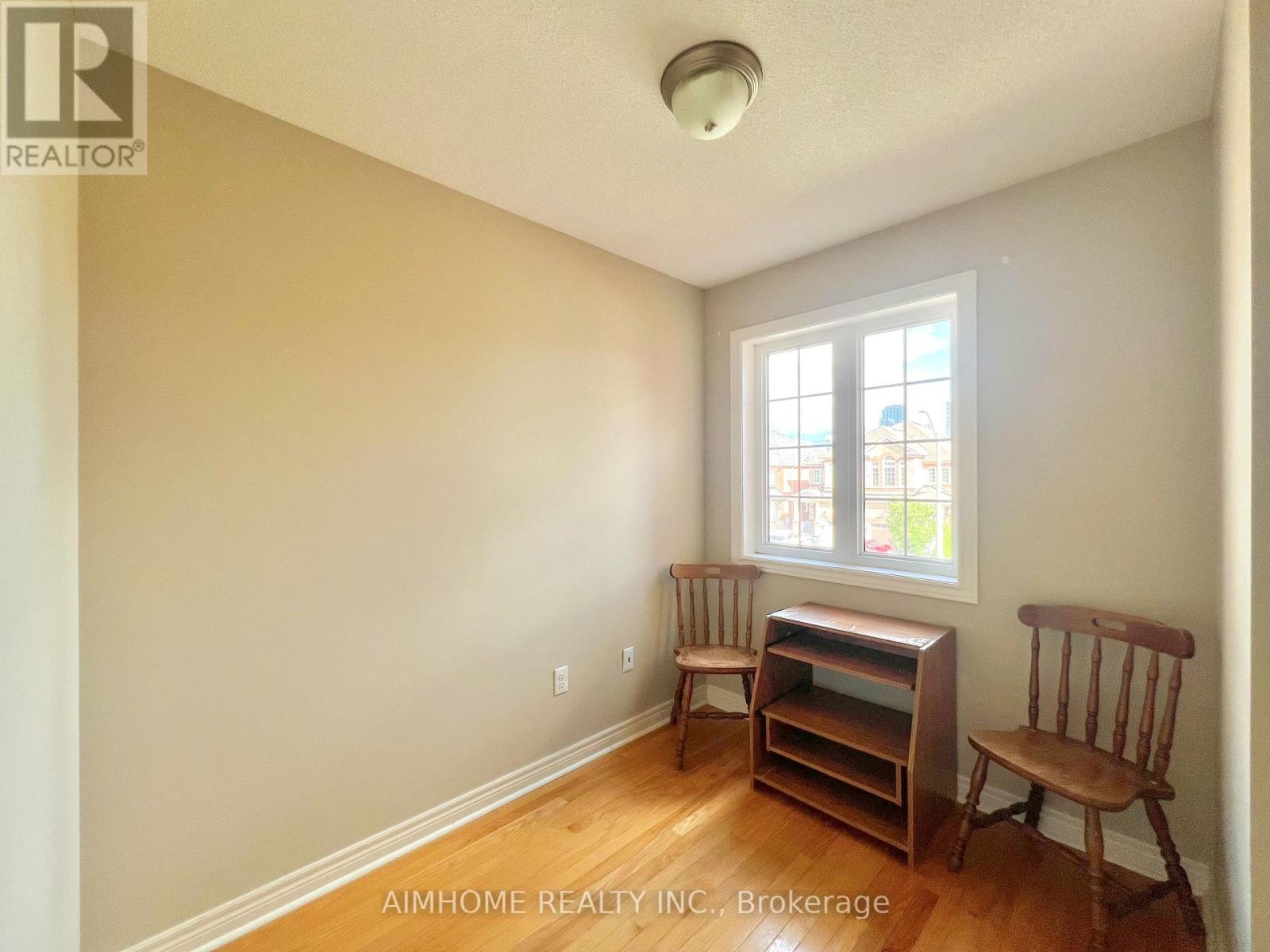 4439 Centretown Way, Mississauga, Ontario  L5R 0C6 - Photo 17 - W12365579
