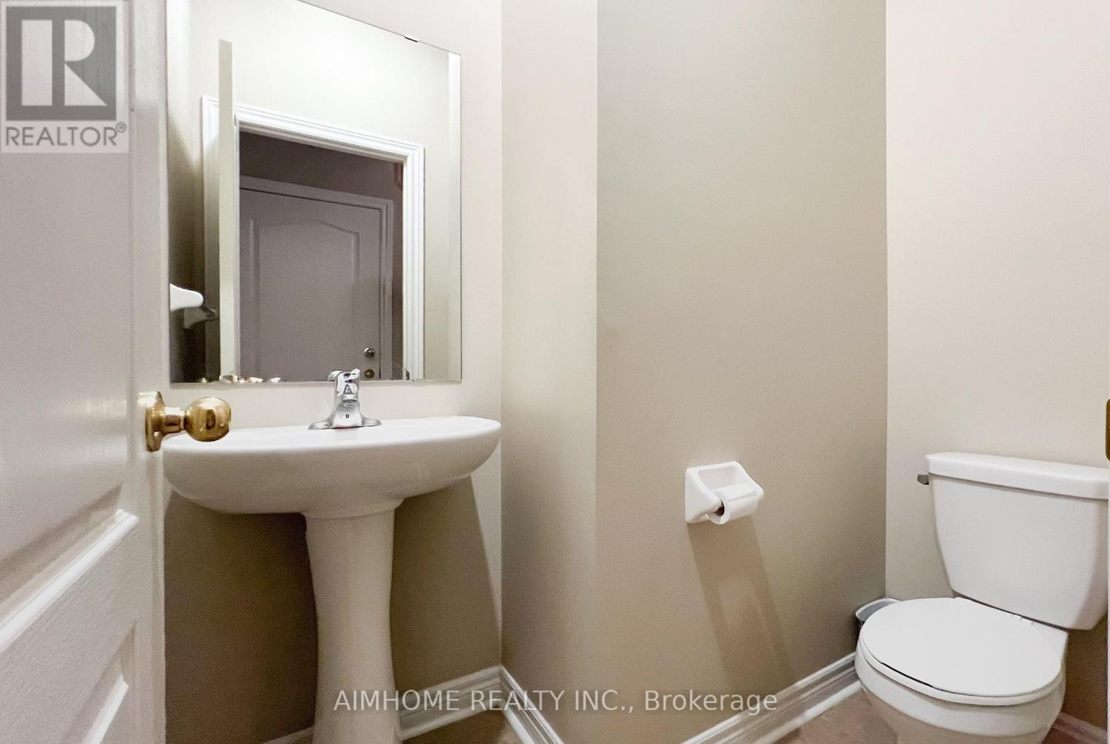 4439 Centretown Way, Mississauga, Ontario  L5R 0C6 - Photo 7 - W12365579