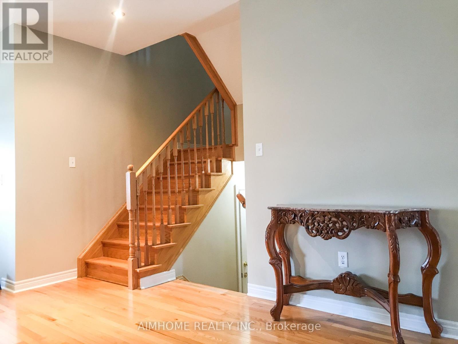 4439 Centretown Way, Mississauga, Ontario  L5R 0C6 - Photo 9 - W12365579