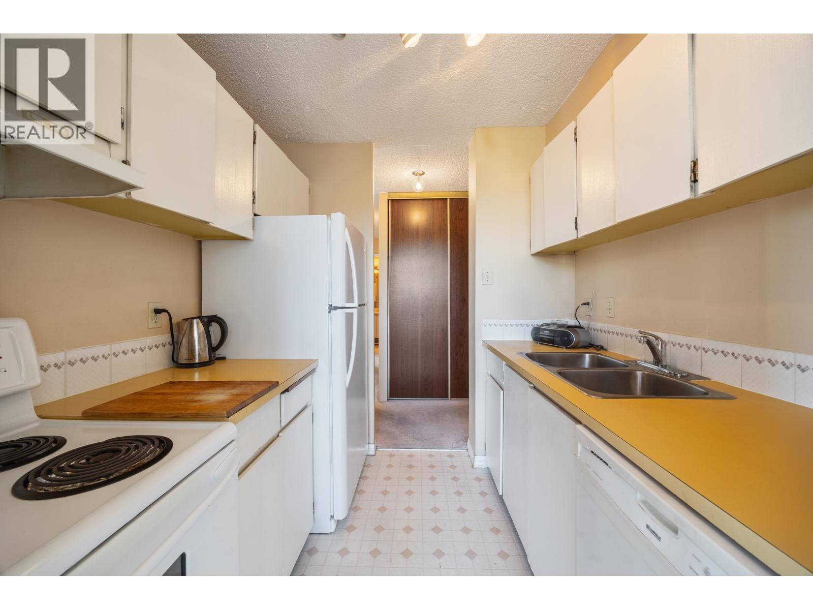 Listing Picture 23 of 33 : 1508 4300 MAYBERRY STREET, Burnaby / 本拿比 - 魯藝地產 Yvonne Lu Group - MLS Medallion Club Member