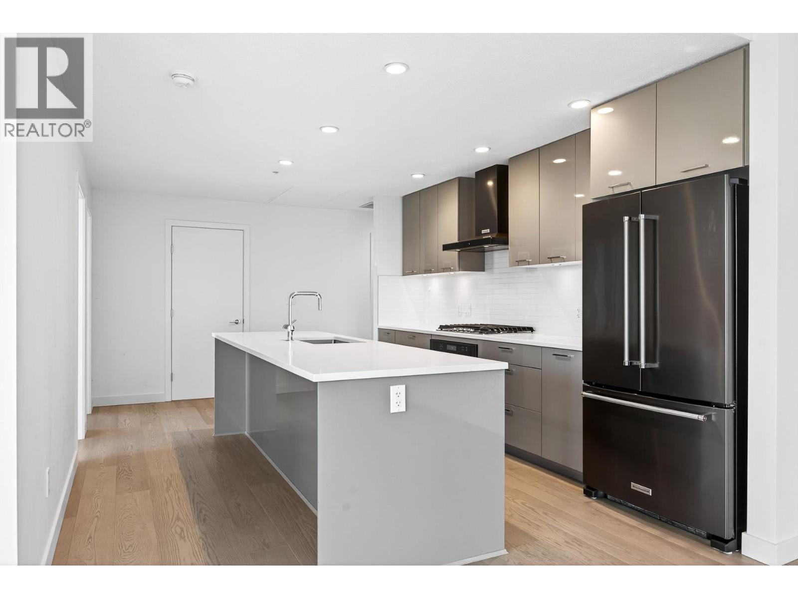 402 3581 Ross Drive, Vancouver, British Columbia  V6S 0K5 - Photo 8 - R3040732