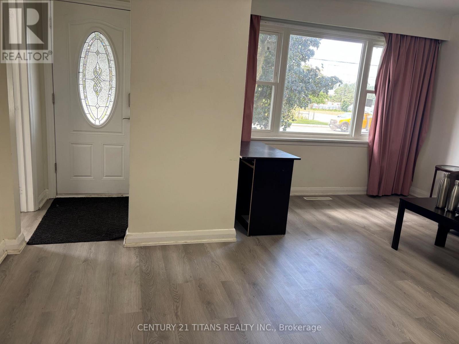 Upper - 94 Taunton Road W, Oshawa, Ontario  L1G 3T2 - Photo 6 - E12364964