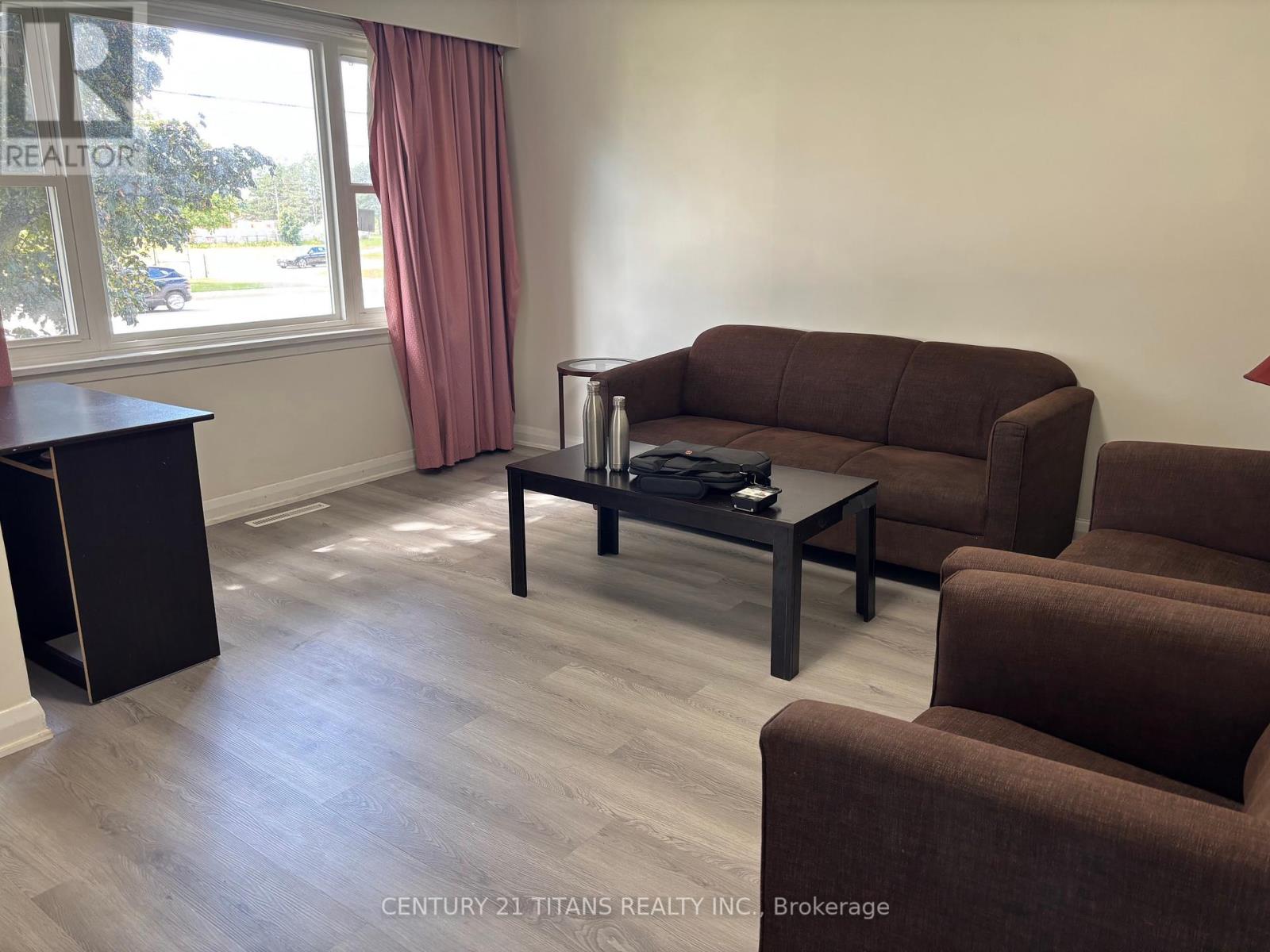 Upper - 94 Taunton Road W, Oshawa, Ontario  L1G 3T2 - Photo 5 - E12364964