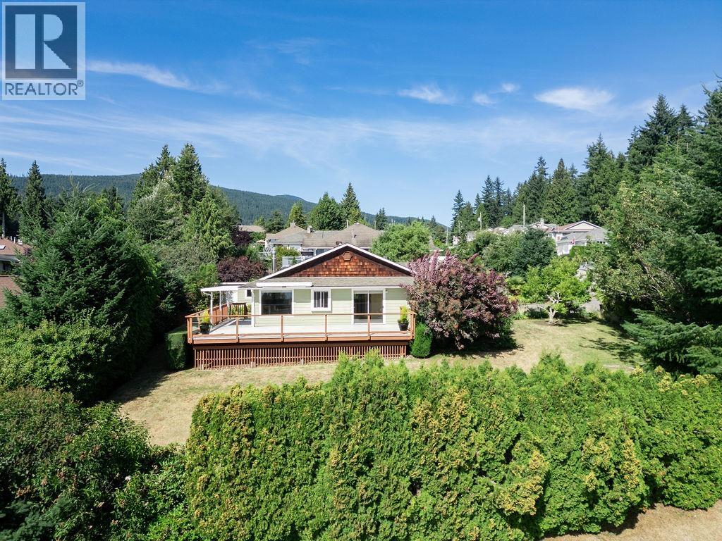 Property at 1497 ISLANDVIEW DRIVE image 2
