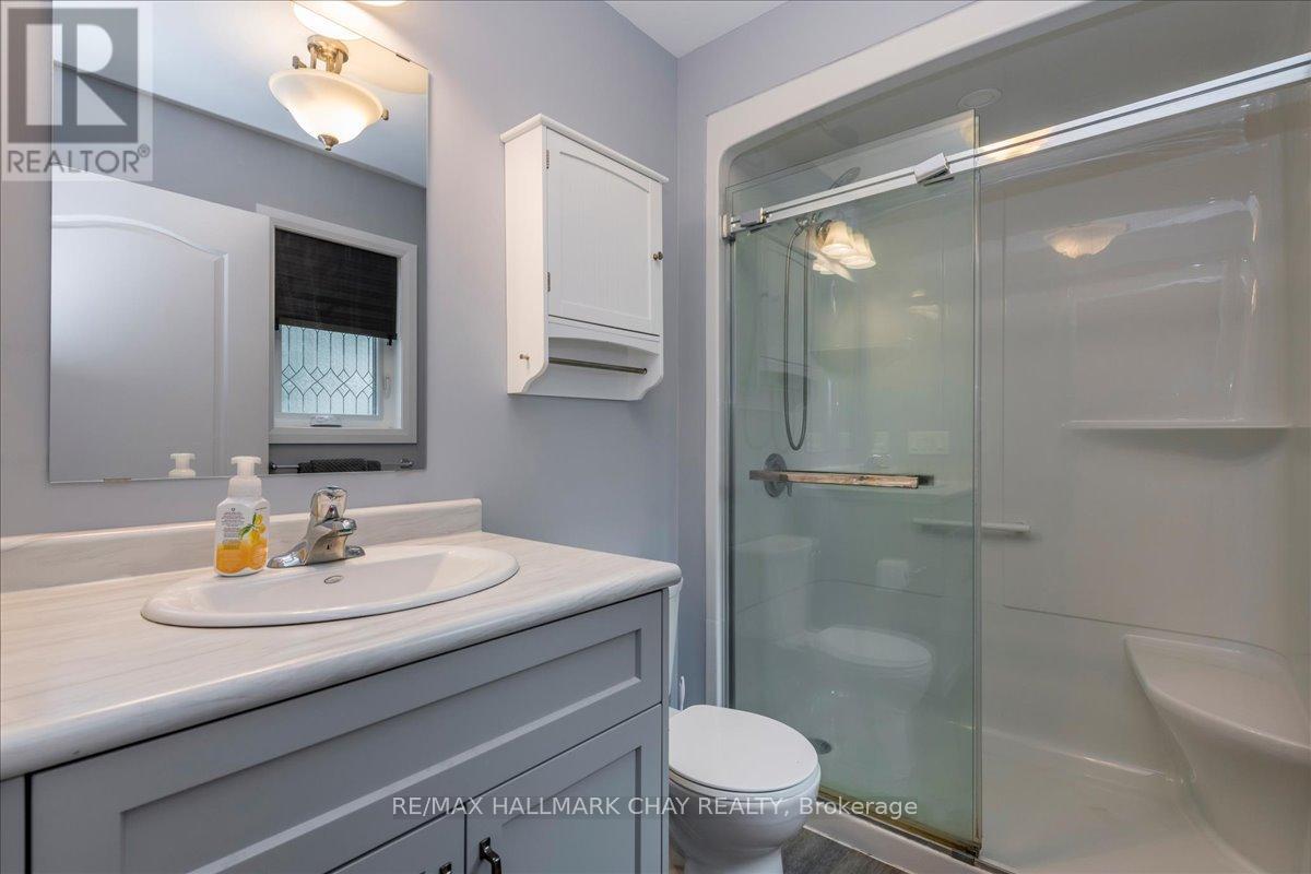 1115 Shore Acres Drive, Innisfil (Gilford), Ontario  L0L 1R0 - Photo 10 - N12311285